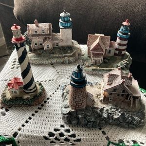 Lighthouse Set-4 pieces-Resin